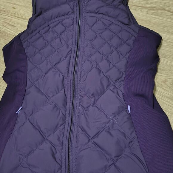 Lululemon Women's Purple and Black Gilet Vest - Picture 2 of 4